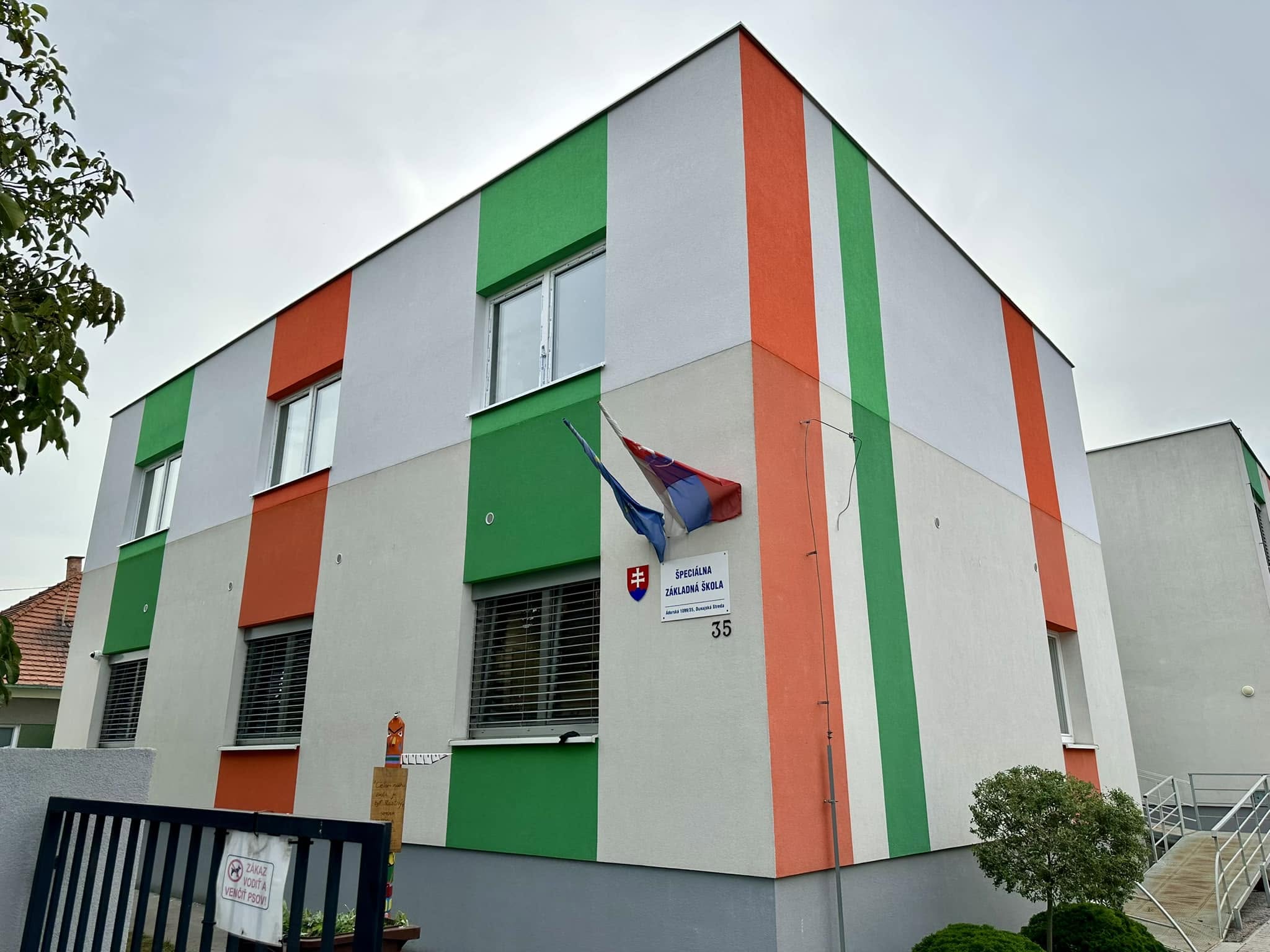 Výstavba verejných a občianskych budov